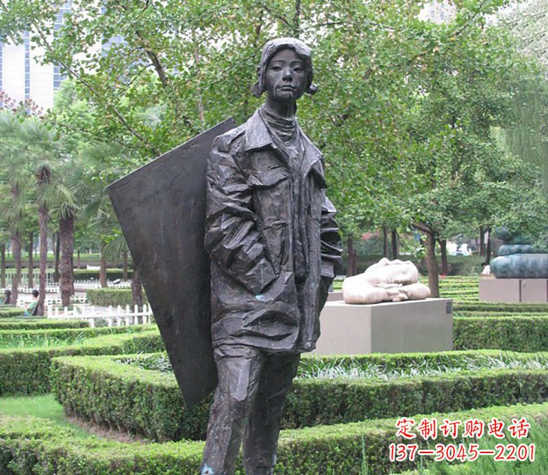 益阳少女的坚强与美丽——铜雕少女公园人物