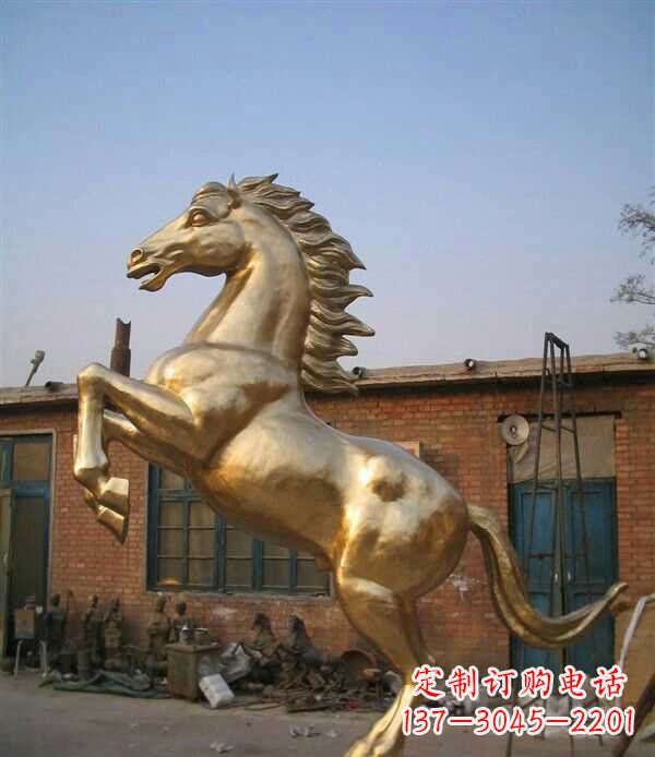 益阳奔马精致瓷器