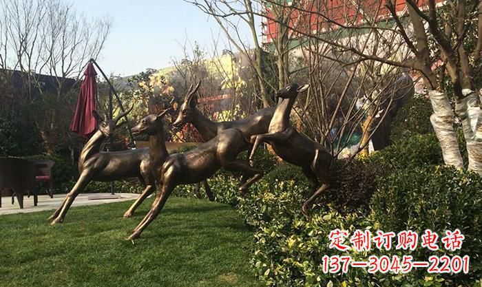 益阳“跃动的小鹿雕塑”