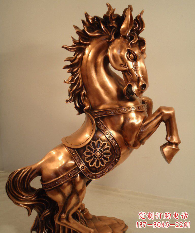 益阳奔腾的马招财玻璃钢仿铜动物雕塑