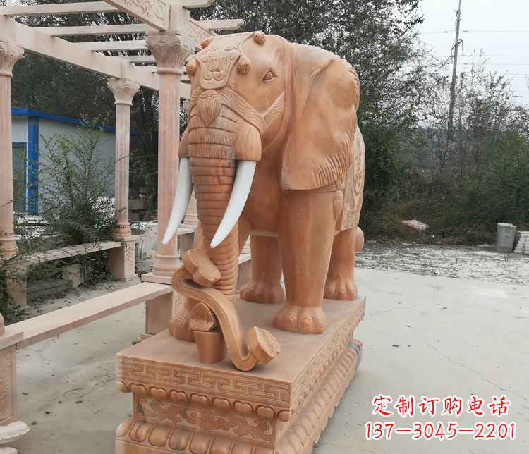 益阳鼻卷如意的大象晚霞红门口镇宅石雕