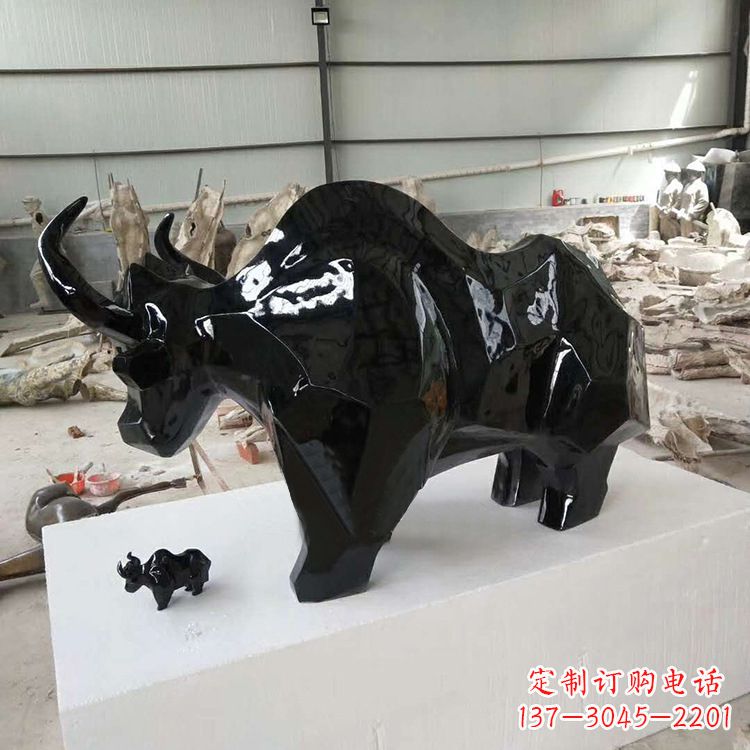 益阳玻璃钢抽象动物牛雕塑工艺品景观摆件