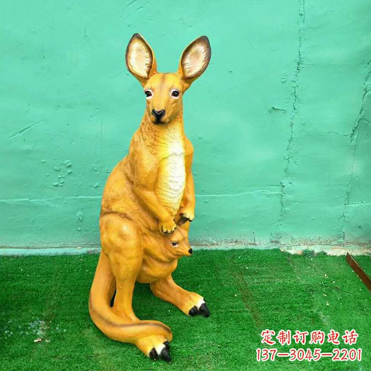 益阳玻璃钢袋鼠雕塑