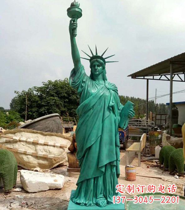 益阳玻璃钢仿青铜自由女神像的雕塑