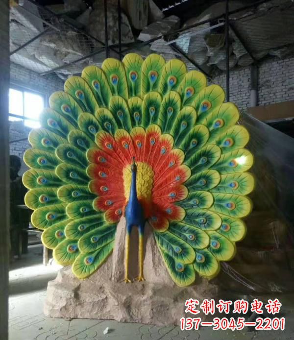 益阳玻璃钢仿真动物孔雀雕塑