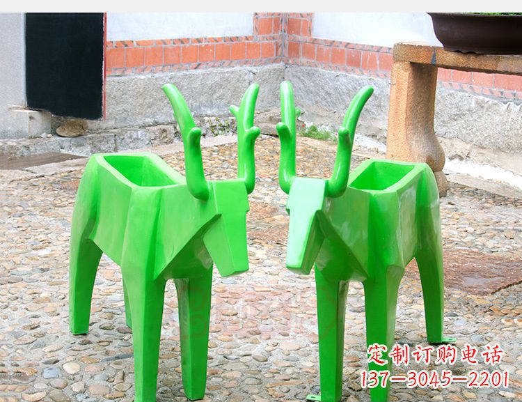 益阳玻璃钢几何花盆雕塑——给动物们一个温暖的家