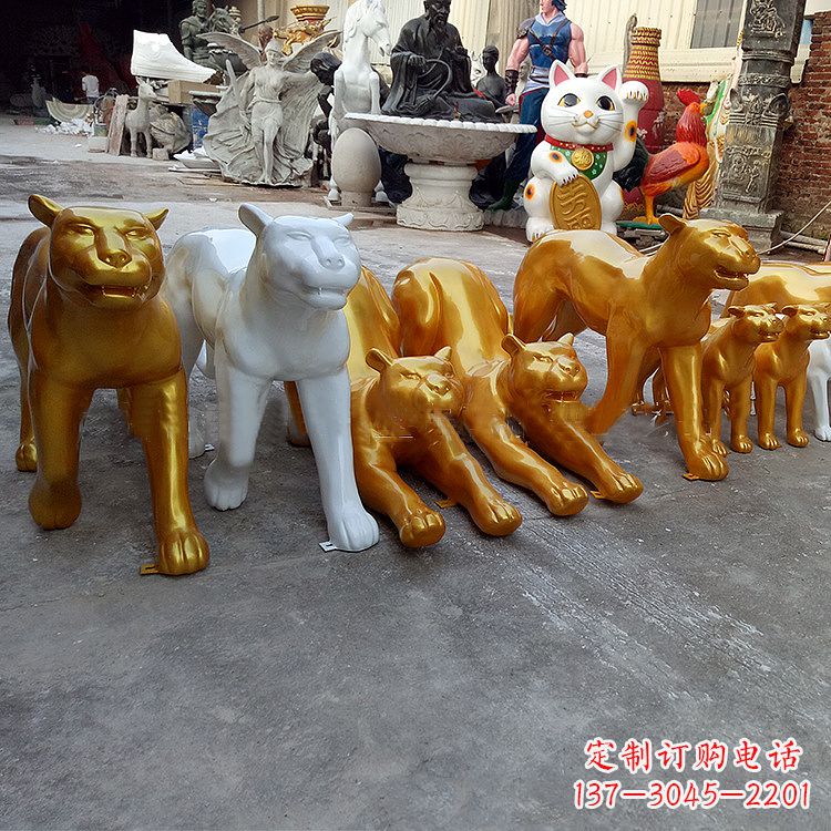 益阳玻璃钢金钱豹雕塑,定制精美动物雕塑摆件