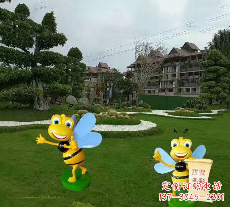 益阳精美的玻璃钢卡通小蜜蜂雕塑