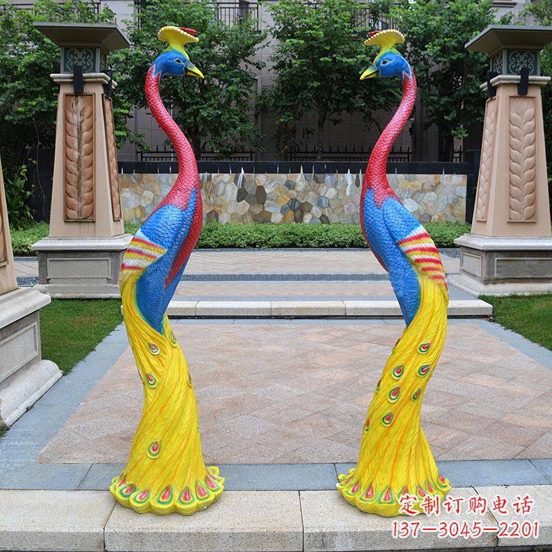 益阳玻璃钢制精美孔雀雕塑