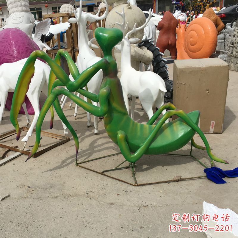 益阳玻璃钢螳螂——把自然之美带入室内