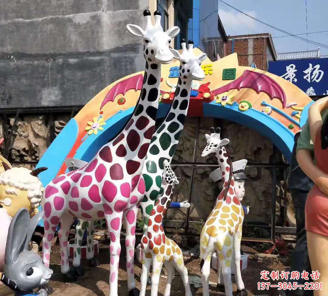 益阳玻璃钢长颈鹿雕塑公园景观摆件