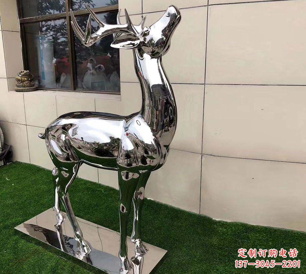 益阳不锈钢别墅镜面小鹿雕塑