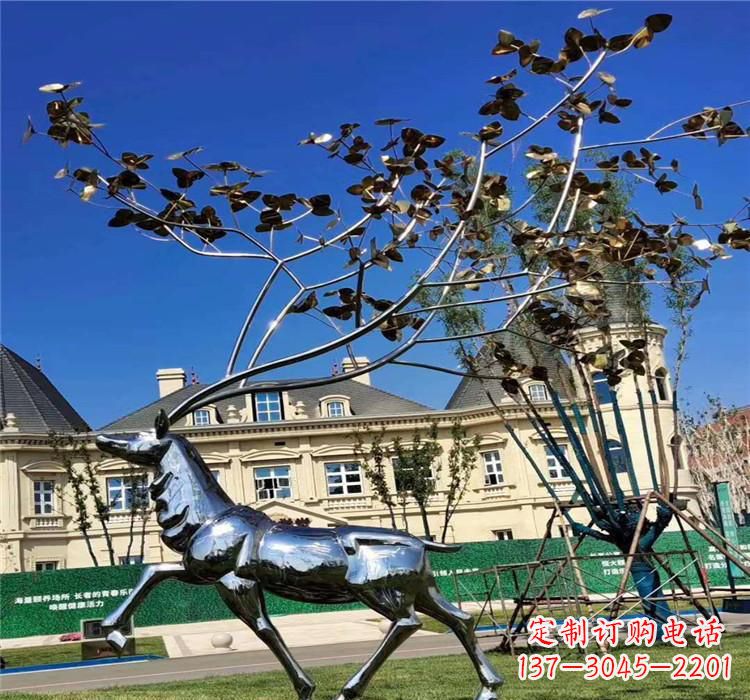 益阳不锈钢梅花鹿雕塑精美而又经久不衰