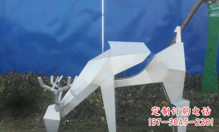 益阳梅花鹿不锈钢不规则雕塑的传奇