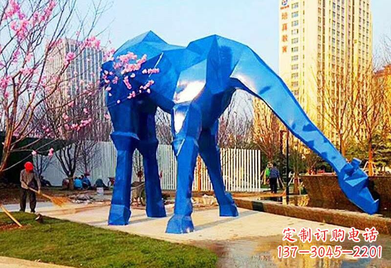 益阳不锈钢彩色大型几何长颈鹿雕塑