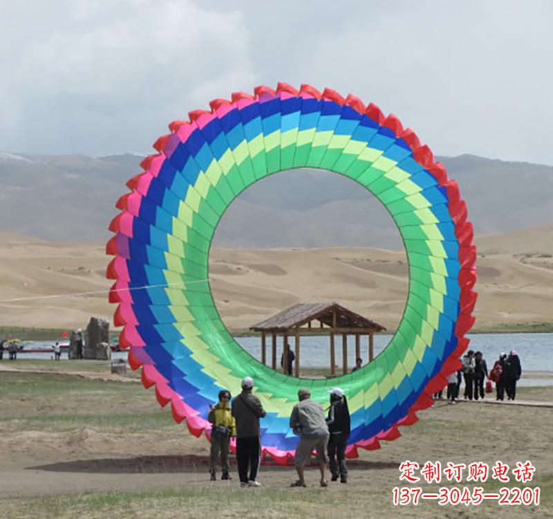益阳不锈钢彩色圆环雕塑——精致的艺术瑰宝