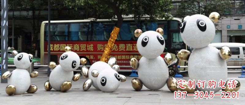 益阳不锈钢熊猫雕塑——传承中国文化精髓