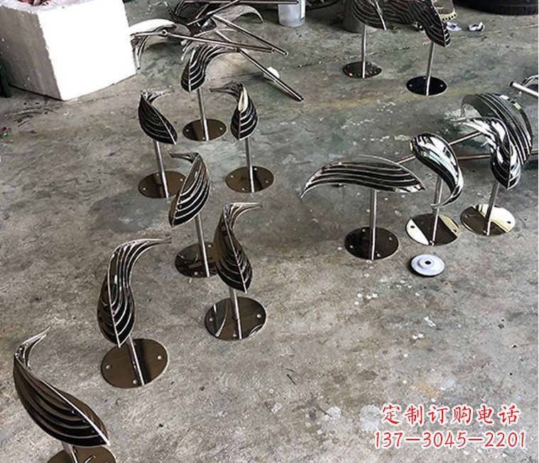 益阳精美不锈钢动物雕塑