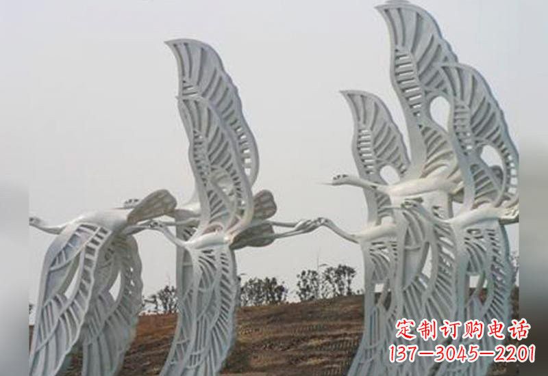 益阳不锈钢抽象飞翔的仙鹤雕塑