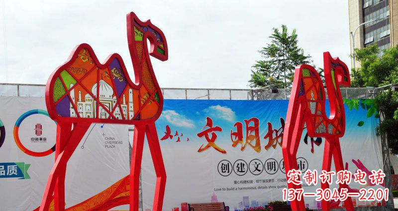 益阳不锈钢抽象骆驼动物雕塑