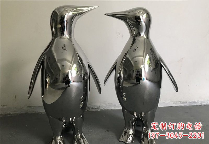 益阳不锈钢抽象企鹅雕塑