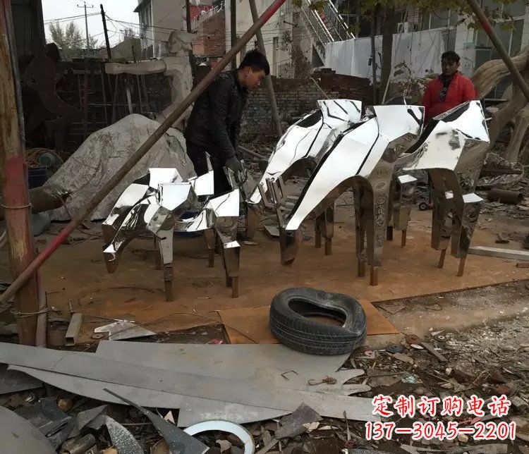 益阳不锈钢动物雕塑精美外形,经久耐用