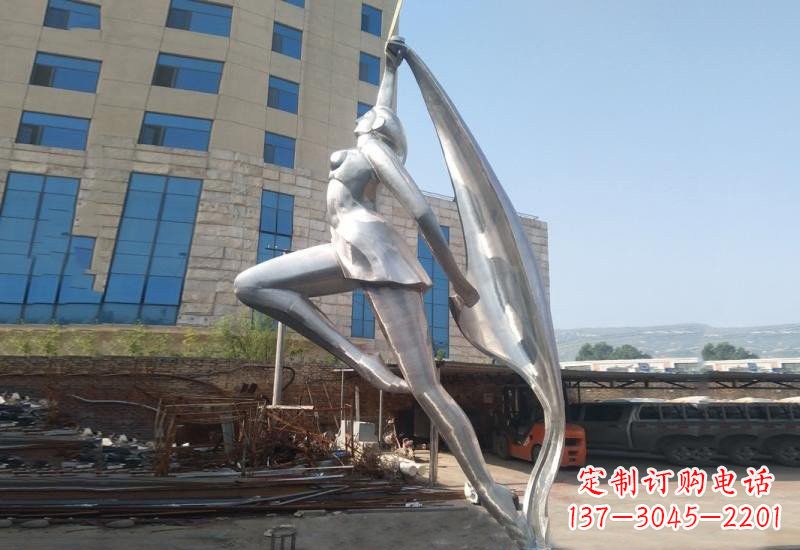 益阳不锈钢女孩雕塑