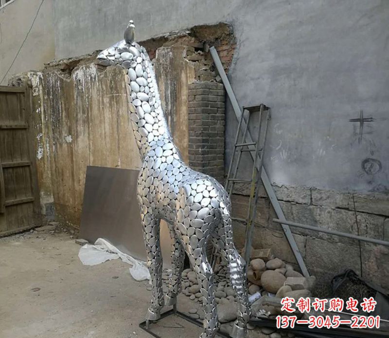 益阳精美不锈钢长颈鹿雕塑