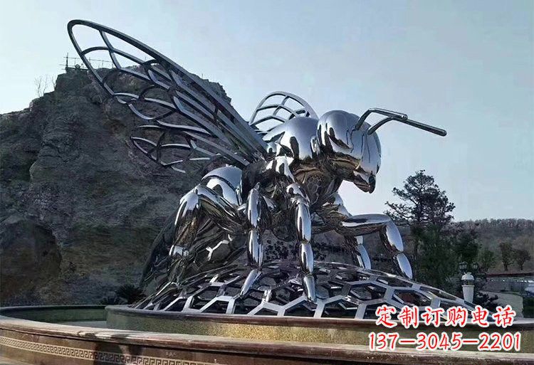 益阳不锈钢大型蜜蜂雕塑铸造出精美绝伦的艺术杰作