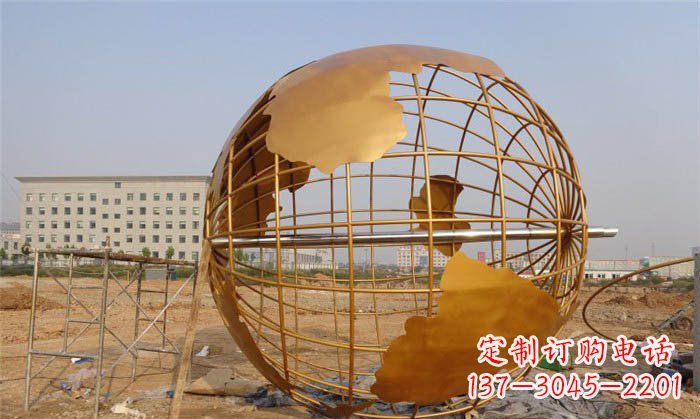 益阳美丽的地球雕塑