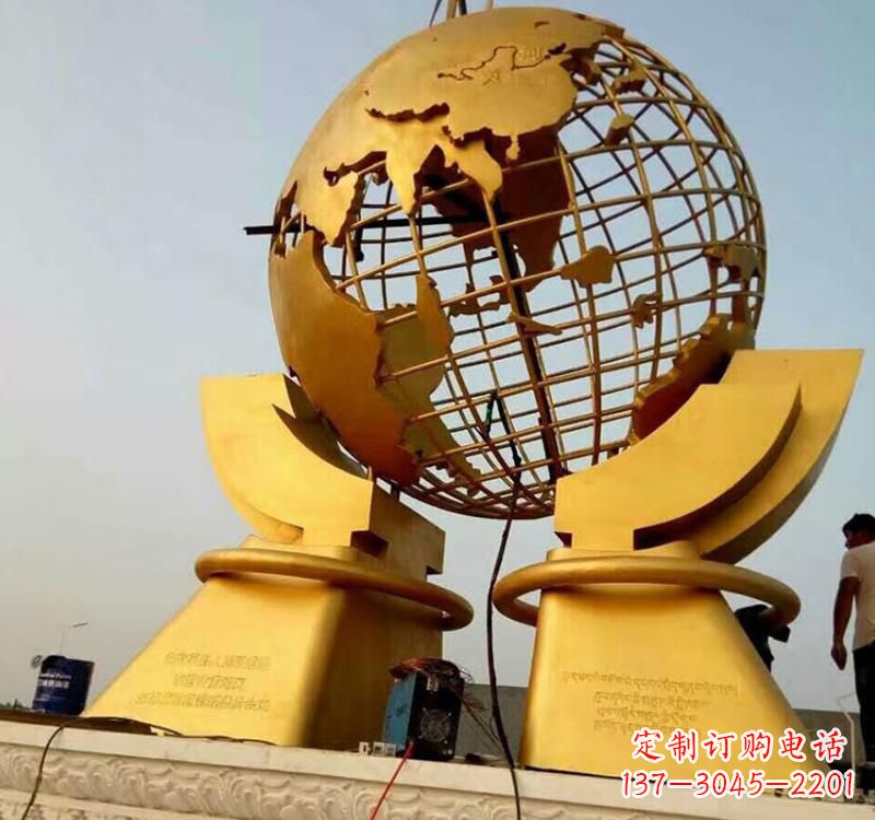益阳不锈钢地球仪镂空雕塑以艺术展示地球的美