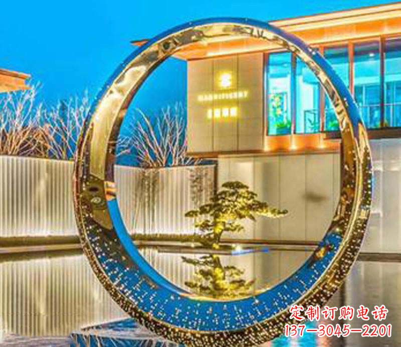 益阳精美不锈钢灯饰圆环雕塑