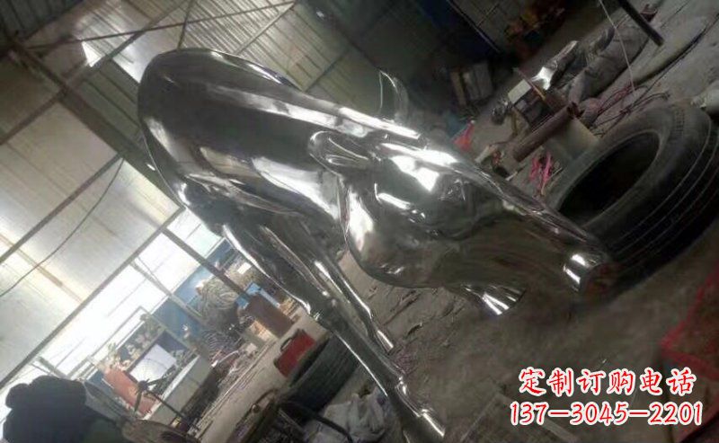 益阳该雕塑的