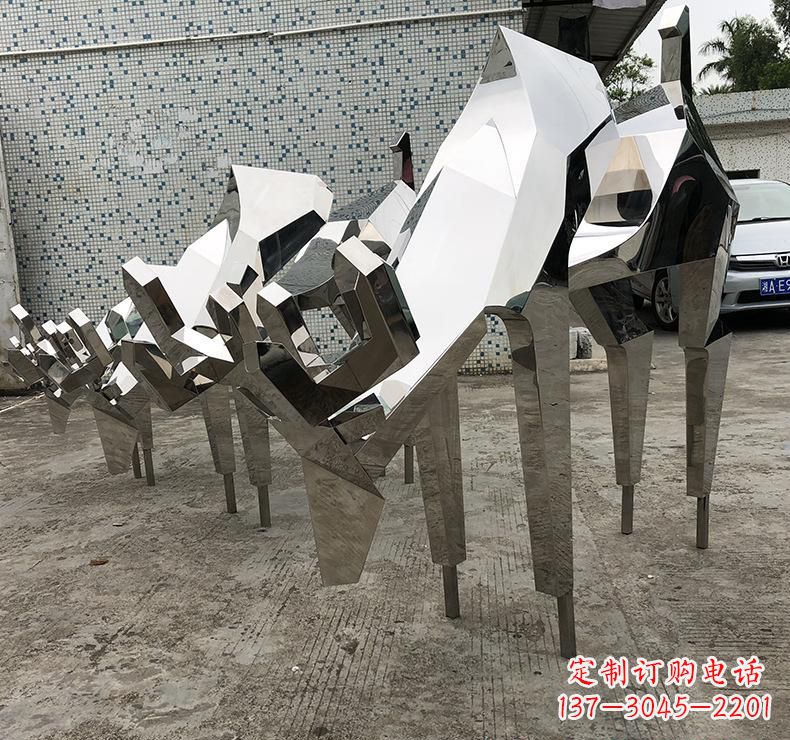 益阳不锈钢小鹿雕塑把自然美景带入家中