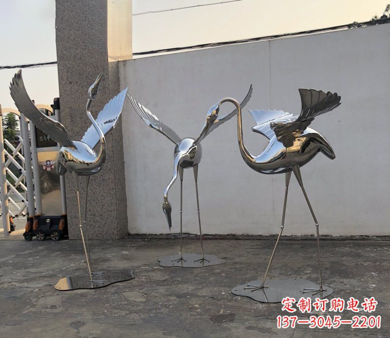 益阳不锈钢锻造的丹顶鹤雕塑
