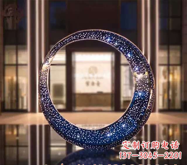 益阳不锈钢发光月亮雕塑照亮夜空的梦幻之光