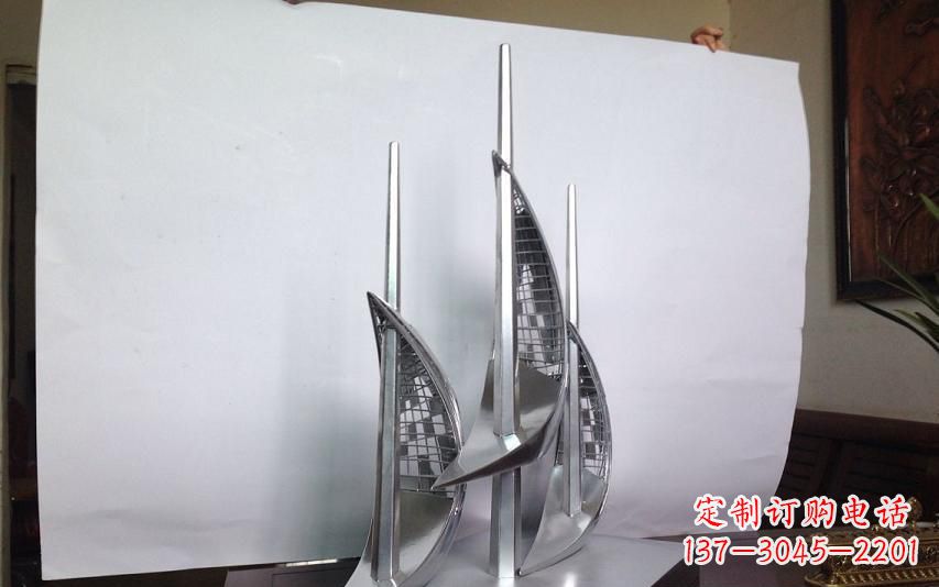 益阳不锈钢帆船雕塑传承精神的象征