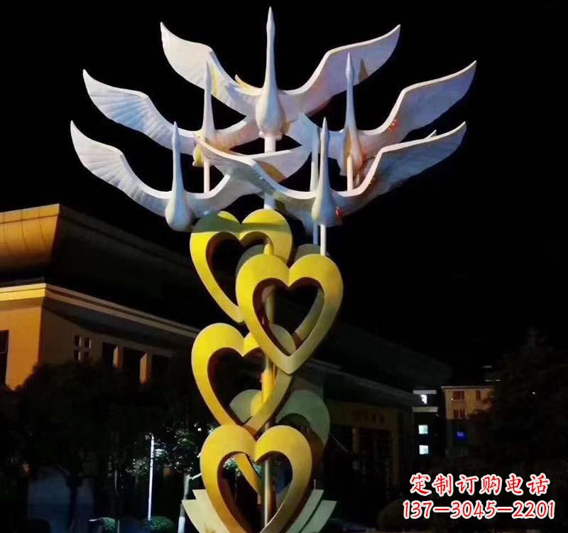 益阳不锈钢大雁雕塑象征着自由的翱翔