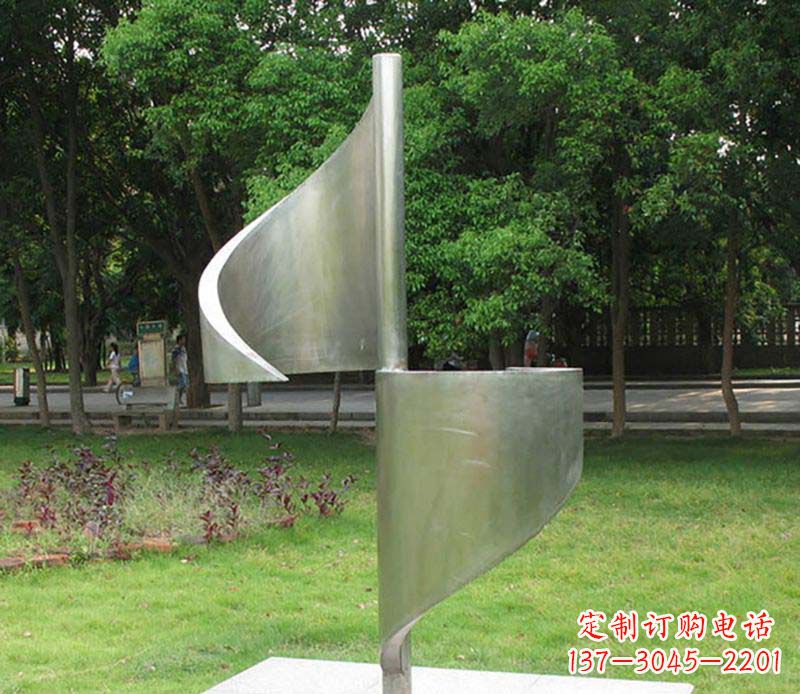 益阳精美不锈钢风车雕塑