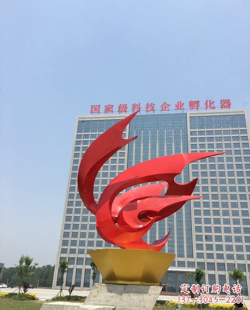 益阳不锈钢凤凰雕塑一种具有传统文化内涵的艺术品