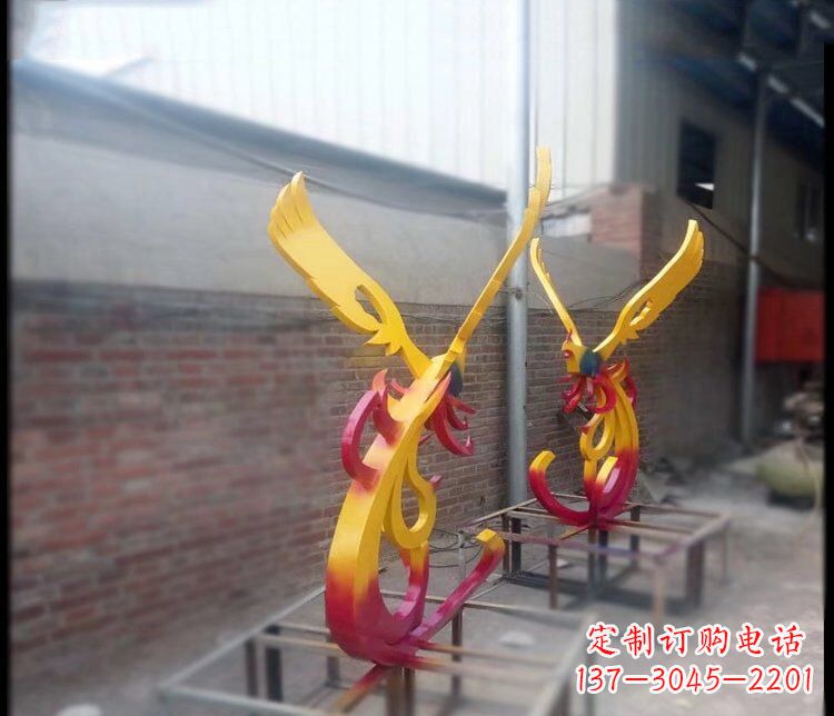 益阳凤凰雕塑美化公园景观