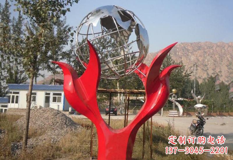 益阳地球雕塑一座象征和平的不锈钢公园