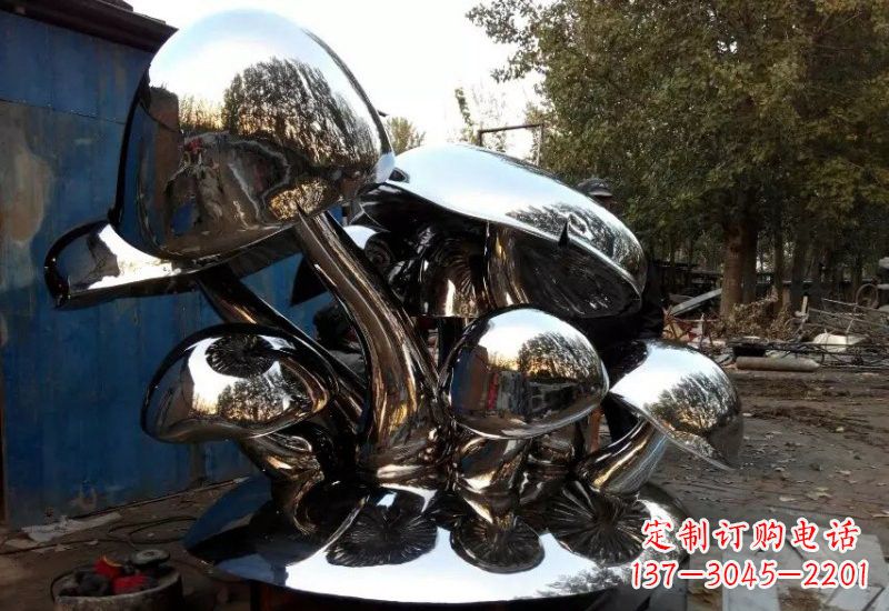 益阳不锈钢公园蘑菇雕塑