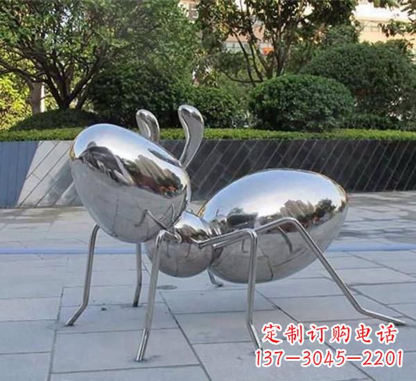 益阳不锈钢蚂蚁雕塑一座镜面公园的精美装点