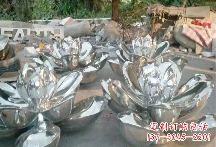 益阳不锈钢莲花雕塑一件象征着美丽与自由的作品