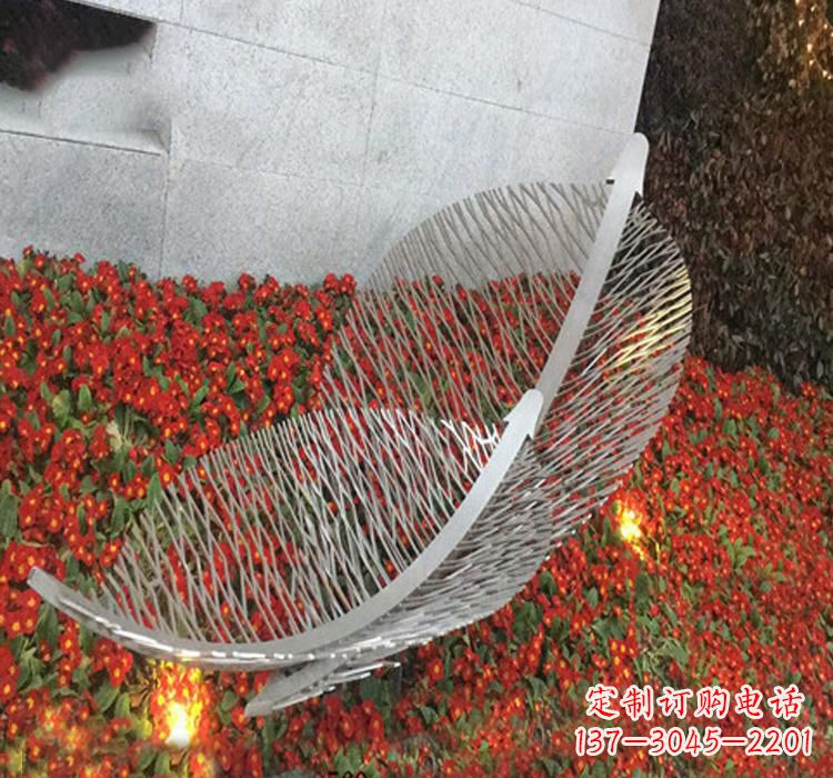 益阳不锈钢公园镂空树叶雕塑——精致艺术品