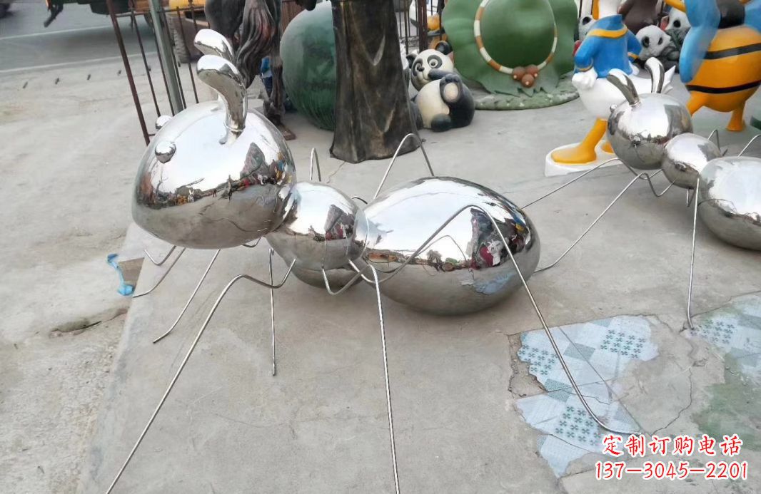 益阳精致雕塑——不锈钢蚂蚁
