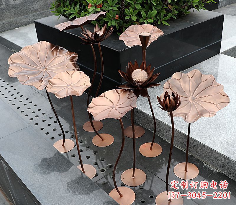 益阳不锈钢古铜色荷花雕塑传承传统文化的精美艺术品