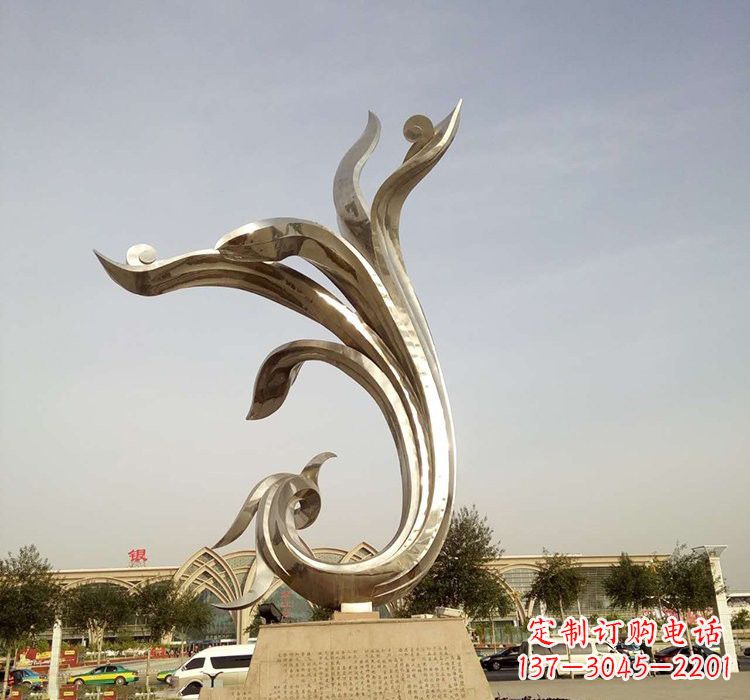 益阳凤凰雕塑,让不锈钢广场更加精彩