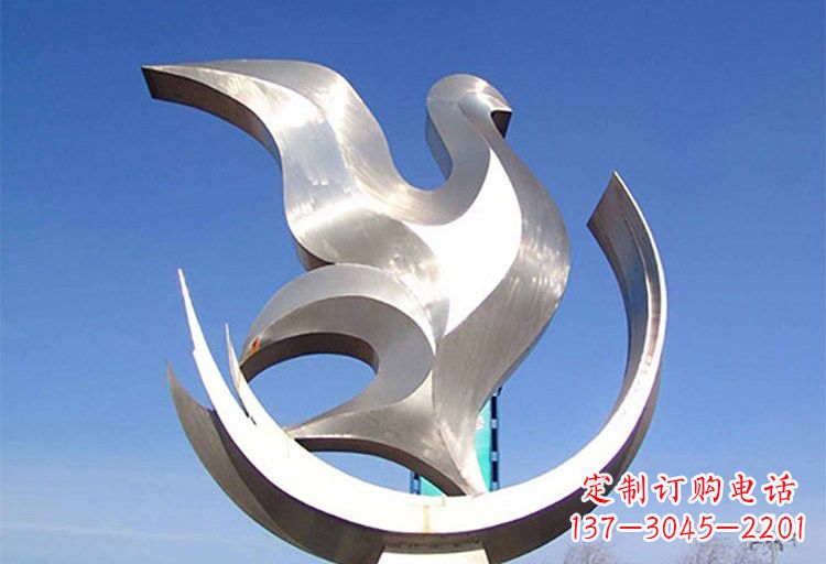 益阳不锈钢鸽子雕塑象征着和平